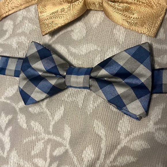 Bow ties - Picture 5 of 5